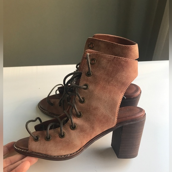 Jeffrey Campbell X Free people Minimal Lace Up Heels Size: 6 - Picture 6 of 15